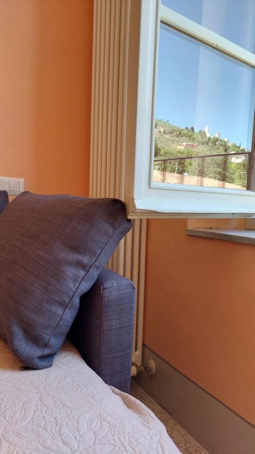 La Casa Del Mago Camere E Appartamenti Pissignano Εξωτερικό φωτογραφία