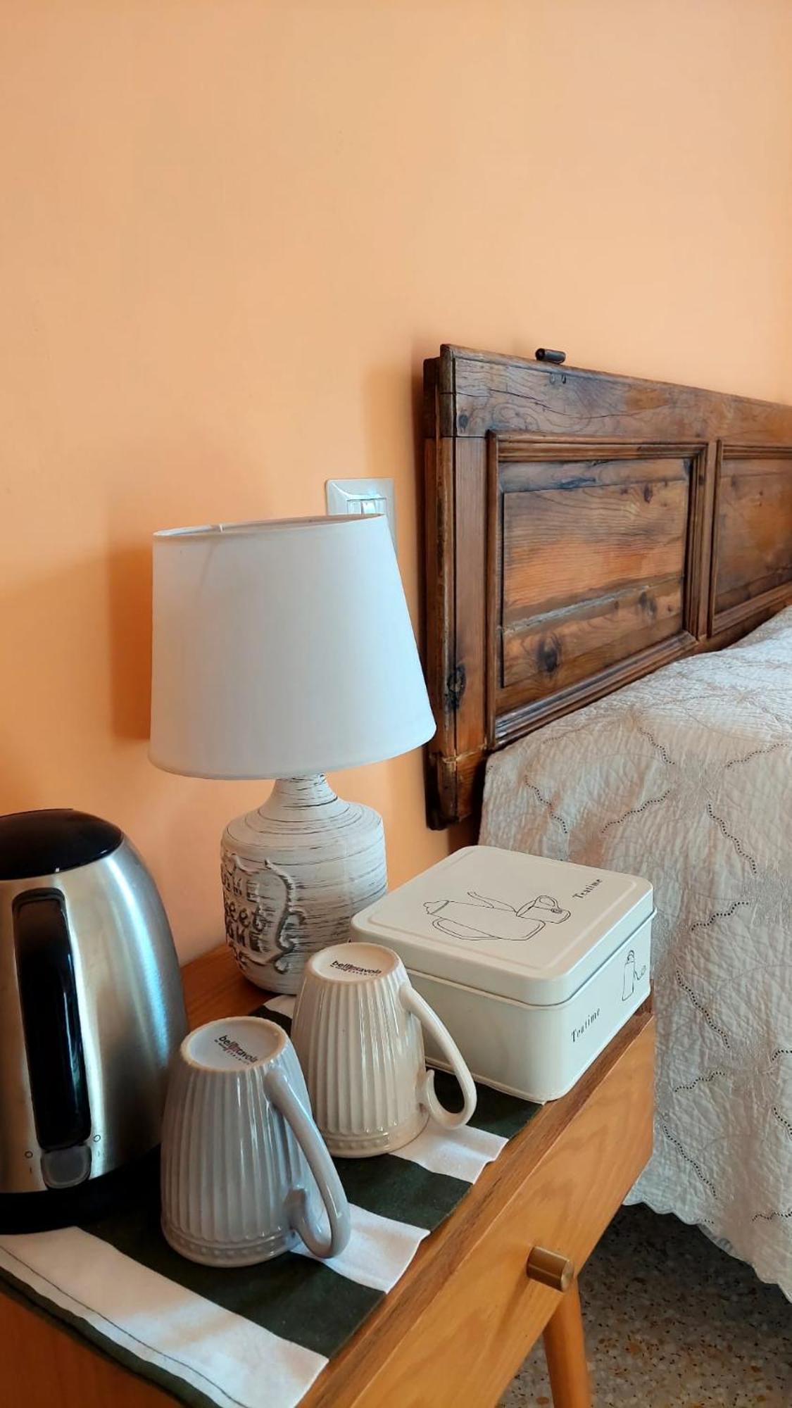 La Casa Del Mago Camere E Appartamenti Pissignano Εξωτερικό φωτογραφία